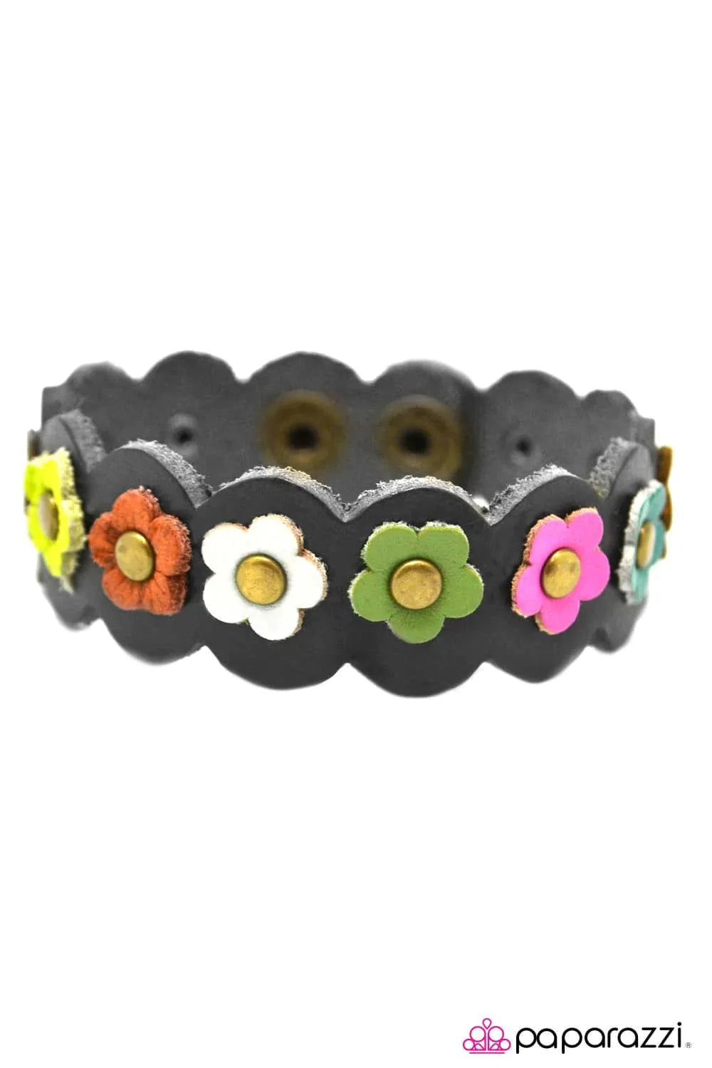 Little Miss Sunshine - Spring leather snap wrap